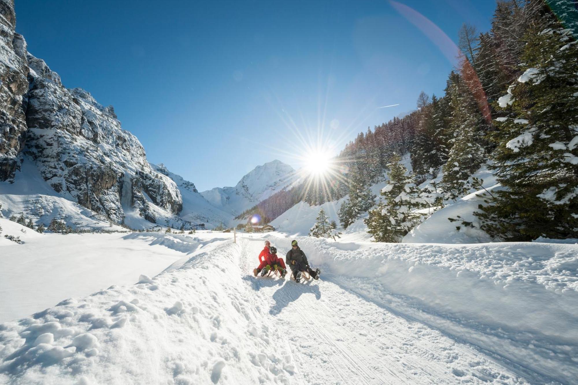 Alpenhaus Monte Hotel Neustift im Stubaital Buitenkant foto
