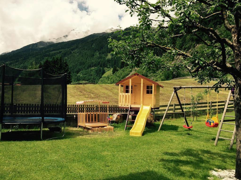 Alpenhaus Monte Hotel Neustift im Stubaital Buitenkant foto